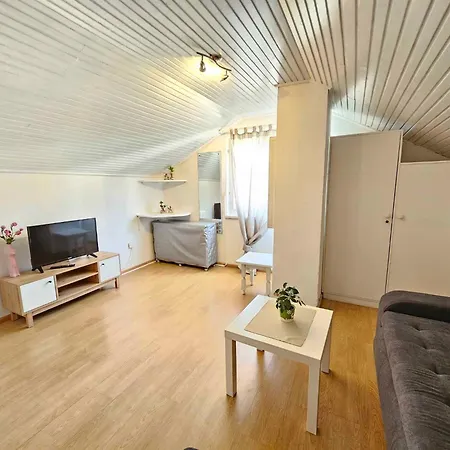 Apartment In 54629 Crikvenica